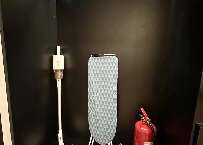Symphony Tower - Studio, High Floor, Self Check In, Free Parking, Free Netflix, 200Mbps Wifi Wifi