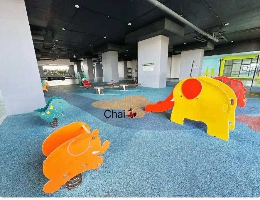 Apartment Symphony Tower - Studio, High Floor, Self Check In, Free Parking, Free Netflix, 200mbps Wifi Wifi *